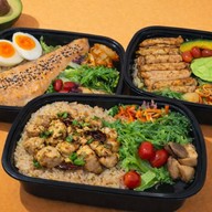 greenmine | steak • salad • coffee สี่แยกคลองตัน