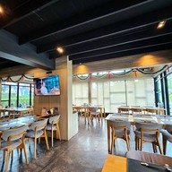 บรรยากาศ YAWA Modern Japanese Cuisine