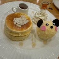 ข้าวกระเพรา ข้าวผัด ส้มตำ พิซซ่า สปาเกตตี้ คาเฟ่บ้านหมี คาเฟ่บ้านหมี สาย2