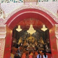 บรรยากาศ วัดพระธาตุดอยสุเทพราชวรวิหาร