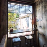 บรรยากาศ หลง คาเฟ่