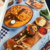The Beach Club Restaurant พัทยา