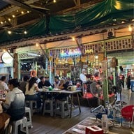 เตี๋ยวก็เตี๋ยว ริมน้ำ เตี๋ยวก็เตี๋ยว ริมน้ำ