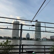 เตี๋ยวก็เตี๋ยว ริมน้ำ เตี๋ยวก็เตี๋ยว ริมน้ำ