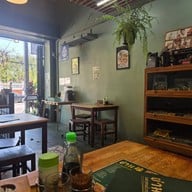 ชาม ก๋วยเตี๋ยวขาหมูเมืองทอง เมืองทองธานี