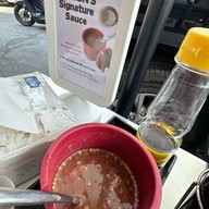 ขนมจีนไหหลำโกหลุ่น (KOLUN.H) เสาชิงช้า (Giant Swing)