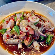 Central Food Dusit Central Park (Parkside Market)