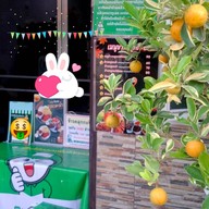 หน้าร้าน ข้าวคลุกกะปิอีซี่(เก๋) หมู่บ้านฝนทองนิเวศน์ซอย3