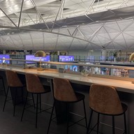 Kyra Lounge Gate 40