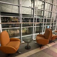Kyra Lounge Gate 40