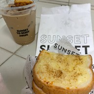Sunset Coffee Roaster ( สาขาเจริญกรุง )