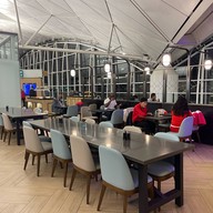 Kyra Lounge Gate 40