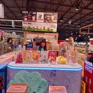 หน้าร้าน Jungle Cafe LOTUS SUPERMARKETนวลจันทร์