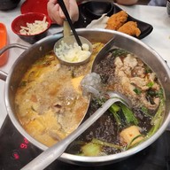 สุกี้ตี๋น้อย สิงห์บุรี