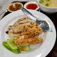 เมนูของร้าน ยศพล ข้าวมันไก่ โลตัส สระบุรี