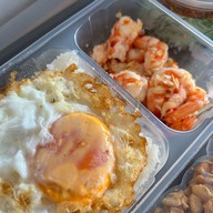 Nhomnong หนมนง