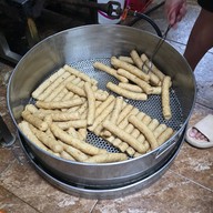 บรรยากาศ กิมง้วนลูกชิ้นปลา (MICHELIN Bib Gourmand) จอมทอง