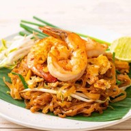 กะเพราเส้น ผัดไทย ผัดซีอิ๊ว ช้างเผือก