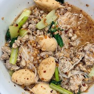 เมนูของร้าน บะหมี่ปราบเซียน สาขาเอกชัย31/1 เอกชัย