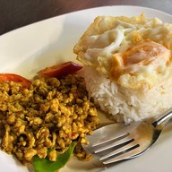 เมนูของร้าน โรตีบังหน่อง ใก้ลกับสน.วัดพระยาไกร เจริญกรุง101