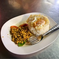 โรตีบังหน่อง ใก้ลกับสน.วัดพระยาไกร เจริญกรุง101