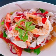 ร้านรักเเจริญ ซีฟู้ด By เชฟโจ เฮือนยายหลองเสมานคร 2