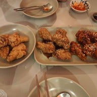 เมนูของร้าน Dee Dee Korean Restaurant By Sigsa Junbi