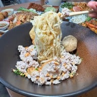 เจริญเส้น 查龙森 เตี๋ยวต้มยำหมู