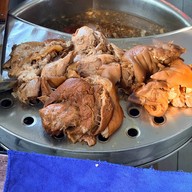 ร่มไม้บุฟเฟ่ต์