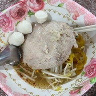 เมนูของร้าน ร้านก๋วยเตี๋ยวท่าใหม่