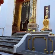 บรรยากาศ Wat Kalayanamit Woramahawihan วัดกัลยาณมิตร วรมหาวิหาร(หลวงพ่อโต)ซำปอกง