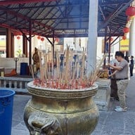 บรรยากาศ Wat Kalayanamit Woramahawihan วัดกัลยาณมิตร วรมหาวิหาร(หลวงพ่อโต)ซำปอกง