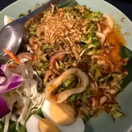 บ้านชายน้ำ