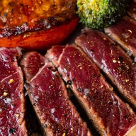 ถึงเนื้อ - Steak & Kaprao M Space Streetfood Center