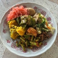 ข้าวแกงบุฟเฟ่ต์@ปั้มบางจาก