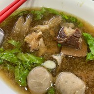 รสดีเด็ด By นพ สามย่าน