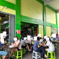 ข้าวหมูแดงหมูกรอบ ศรีวัช เชิญชิม รามอินทรา
