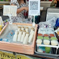 บรรยากาศ หอมเจริญ x โก๋เปี๊ยะ อาหารเช้าลาดพร้าว