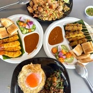 ฝู สะเต๊ะสะท้านเตา ตลาดสิริทรัพย์รังสิต