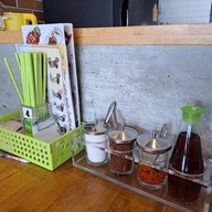 บรรยากาศ เจียงลูกชิ้นปลา ปตท. แพรกษา