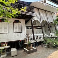 บ้าน 100 ปี