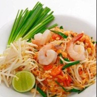 ลูกชิ้นทองสุข@ผัดไทครบรส หนองผึ้ง