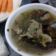 อร่อยเฉย...กะเพราถาด ลาดพร้าว-วังหิน
