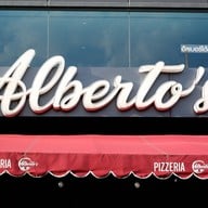 หน้าร้าน ALBERTO’S PIZZERIA & TRATTORIA