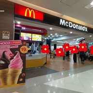 หน้าร้าน McDonald's ซีคอน สแควร์ 1