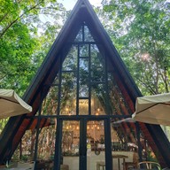 หน้าร้าน Camp Cafe Udonthani -