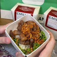 Emily's เส้นหมี่ไก่ฉีก เจริญนคร 10