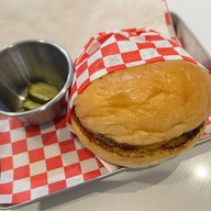 เมนูของร้าน Jasper Burger ประชาสรรค์