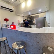 Jasper Burger ประชาสรรค์