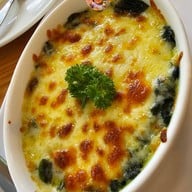 WanDeeDee Cafe X Restaurant